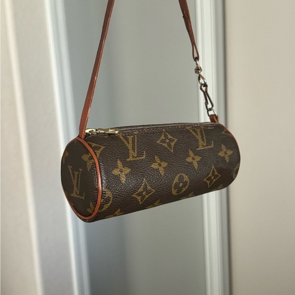 Authentic Vintage Louis Vuitton Papillon - Picture 2 of 9